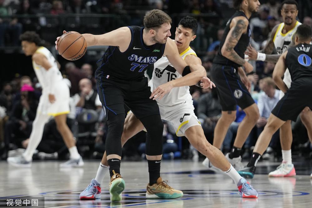 后者在禁区 后者在禁区