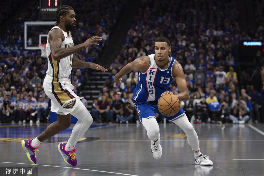 並最終壓倒 並最終壓倒