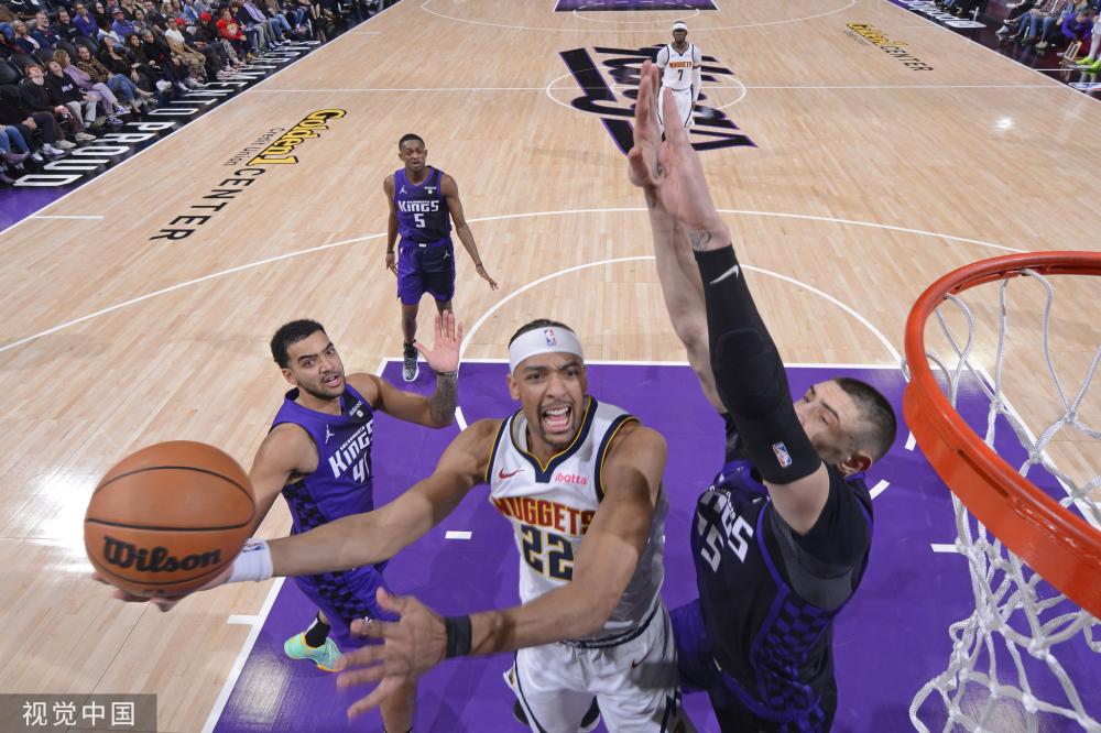 他的策应跑 他的策应跑